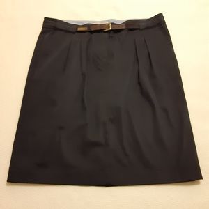 Henry Cotton's navy blue soft cotton skirt